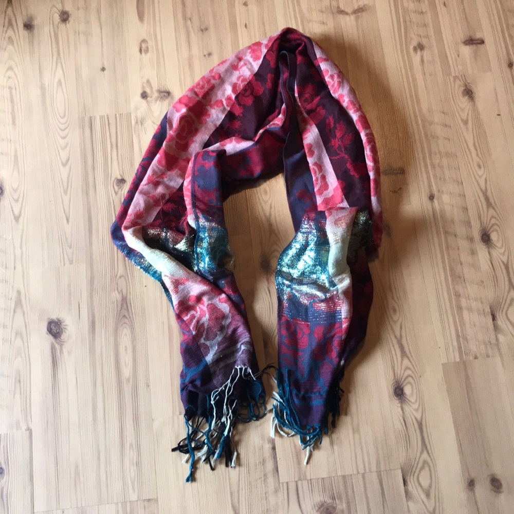Infinity Scarf | Roses | Red & Blue